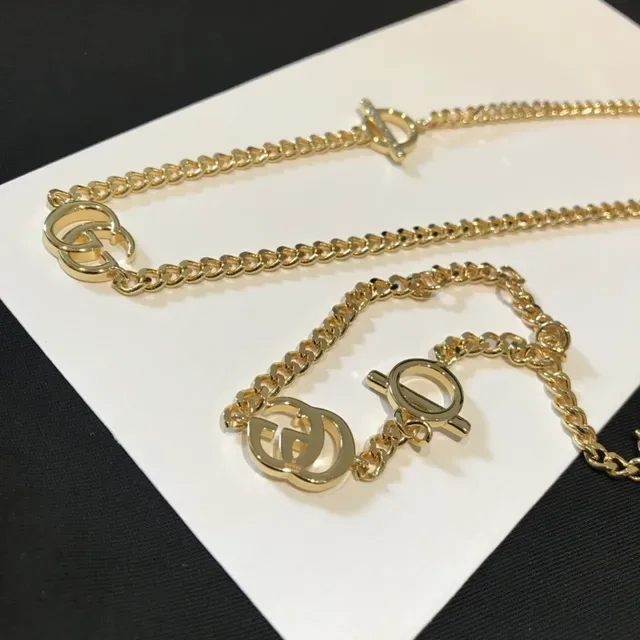 قلادة جوتشي GG مارمونت سلسلة Curb Chain ذهبية Interlocking Double-G 2