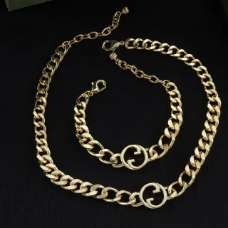 Gucci GG Marmont Gold Curb Chain Interlocking G Logo Charm Necklace