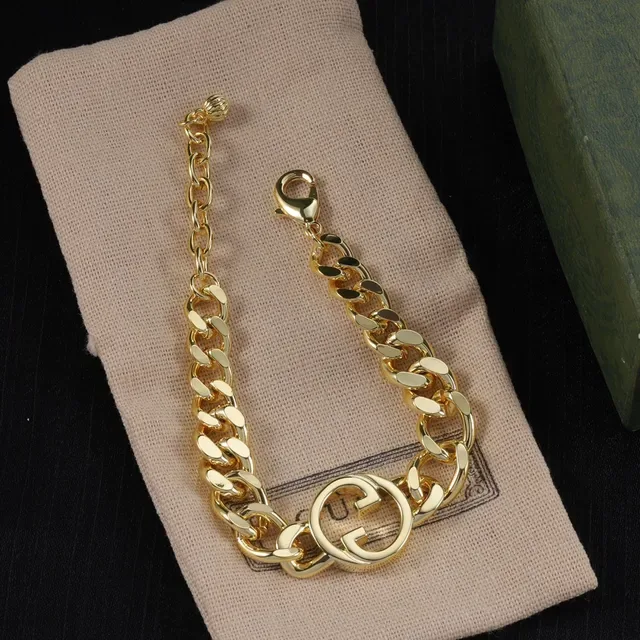 Gucci GG Marmont Gold Curb Chain Interlocking G Logo Charm Necklace 2