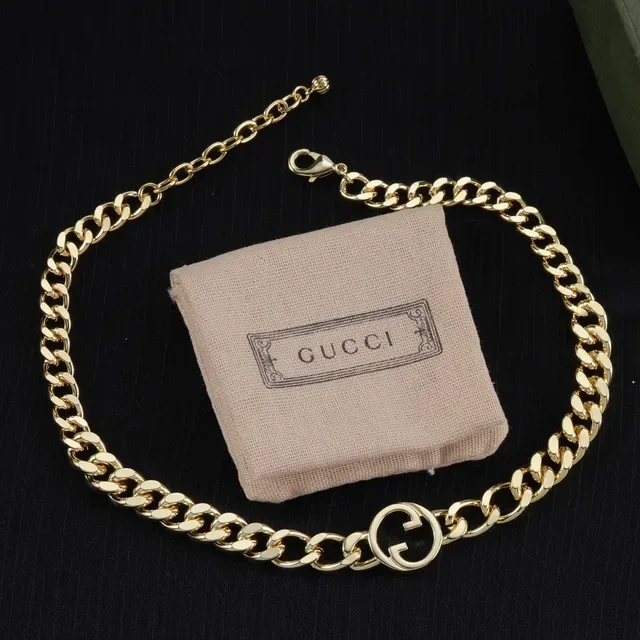 Gucci GG Marmont Gold Curb Chain Interlocking G Logo Charm Necklace 6