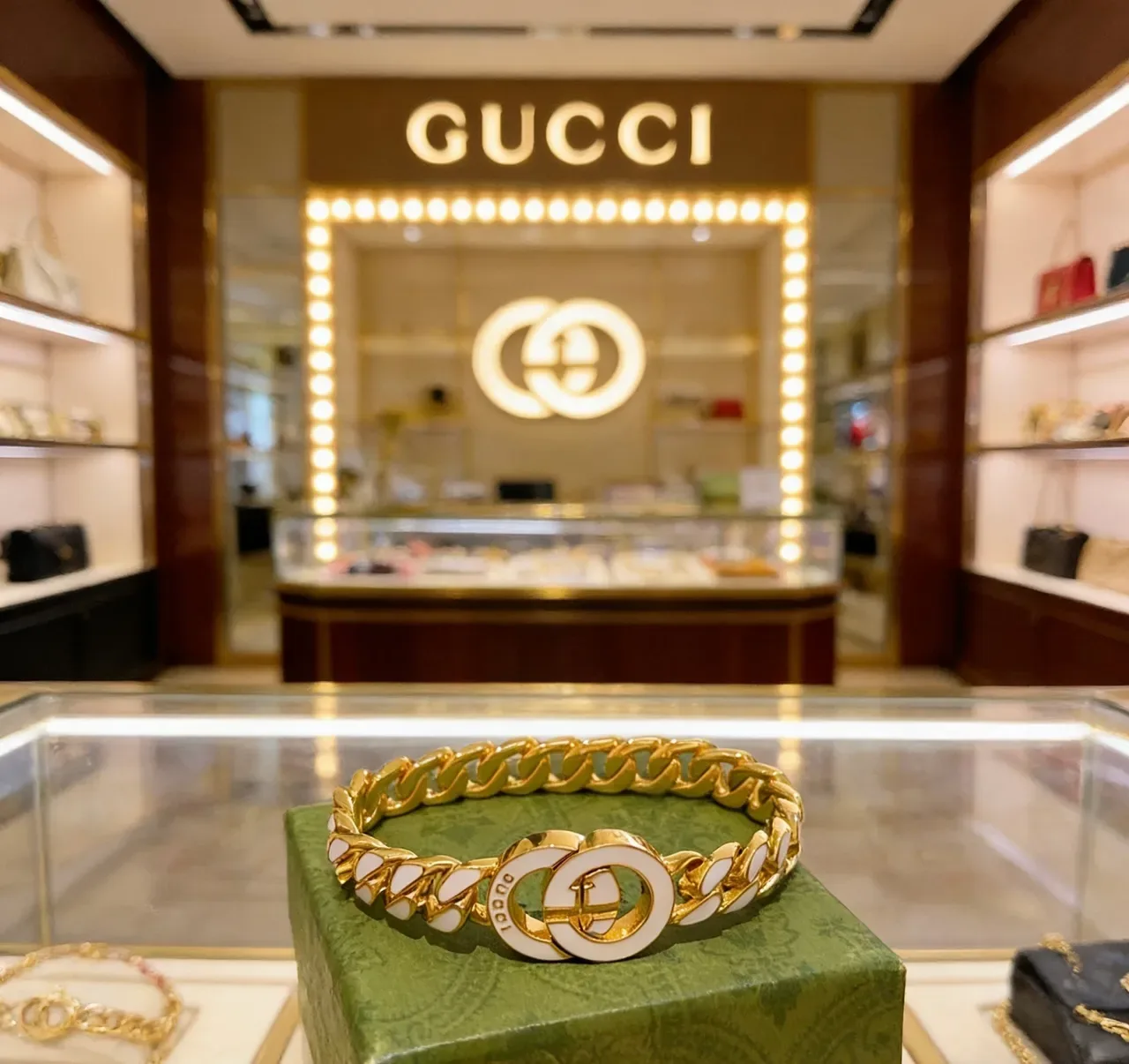Gucci GG Marmont Gold White Chunky Curb-Link Chain Enamel Inlay Bracelet 2