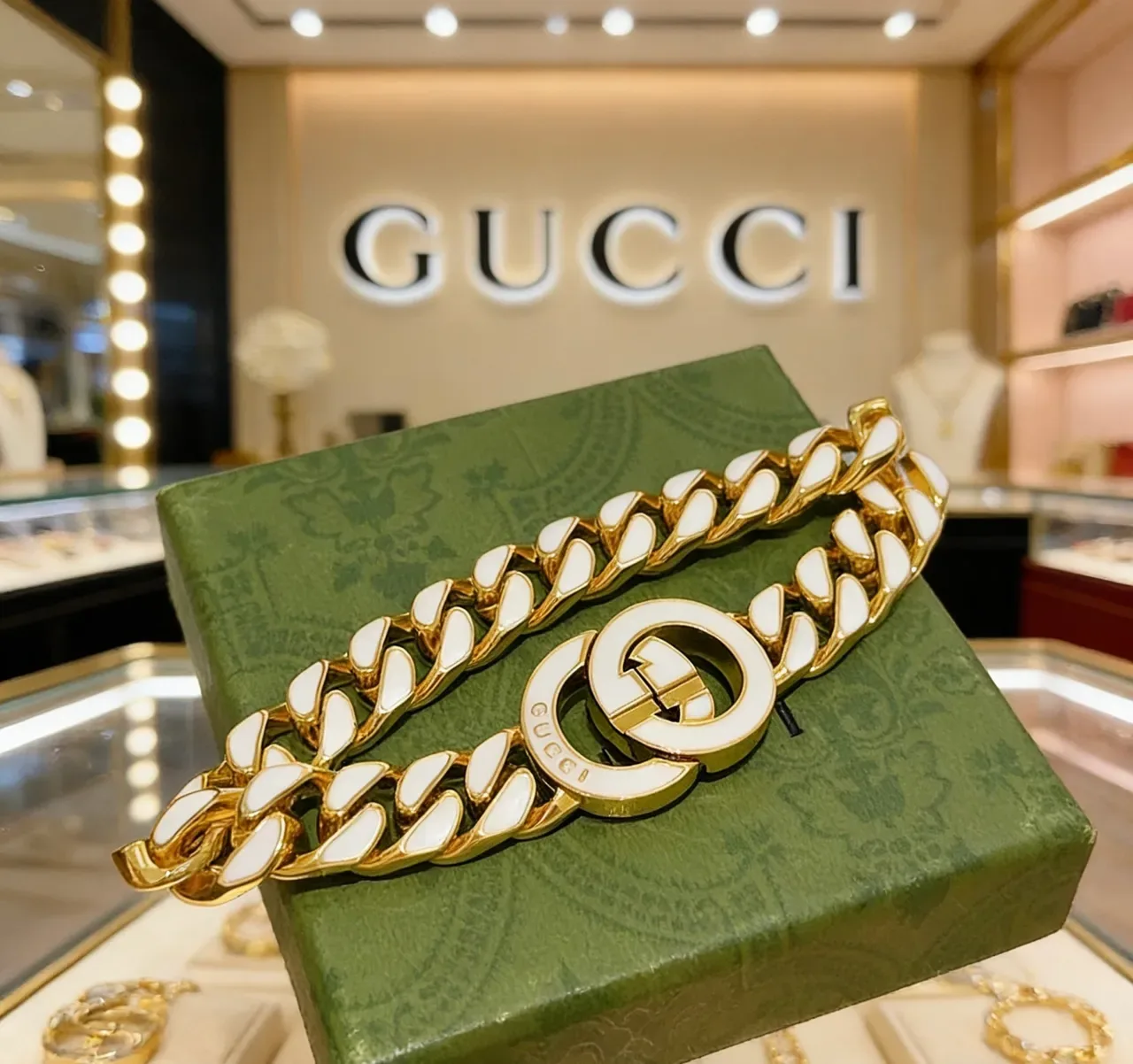 Gucci GG Marmont Gold White Chunky Curb-Link Chain Enamel Inlay Bracelet 3