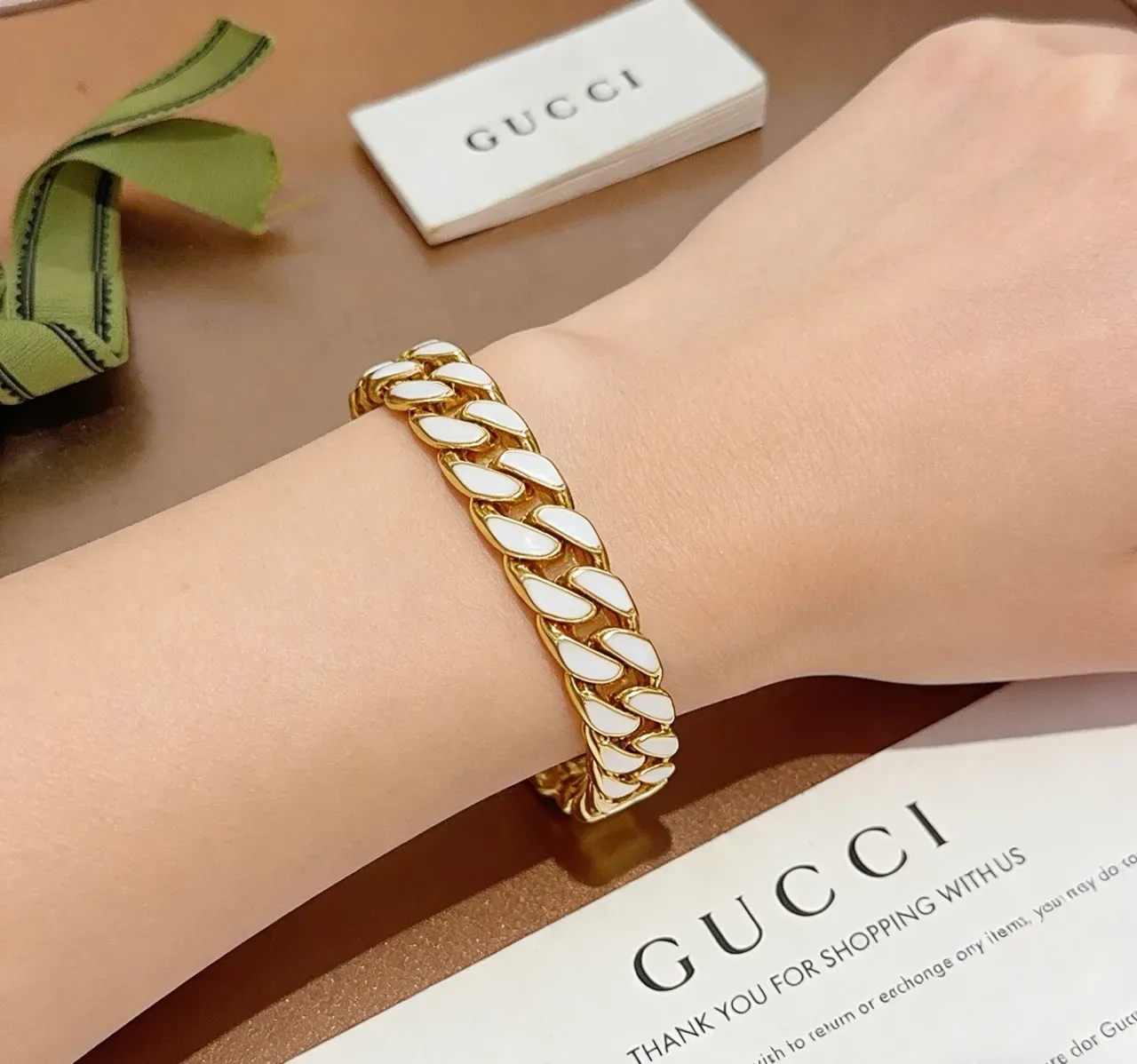 Gucci GG Marmont Gold White Chunky Curb-Link Chain Enamel Inlay Bracelet 5