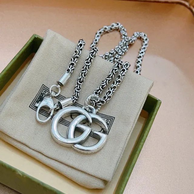 Gucci GG Marmont Interlocking Double G Silver-Tone Necklace 2
