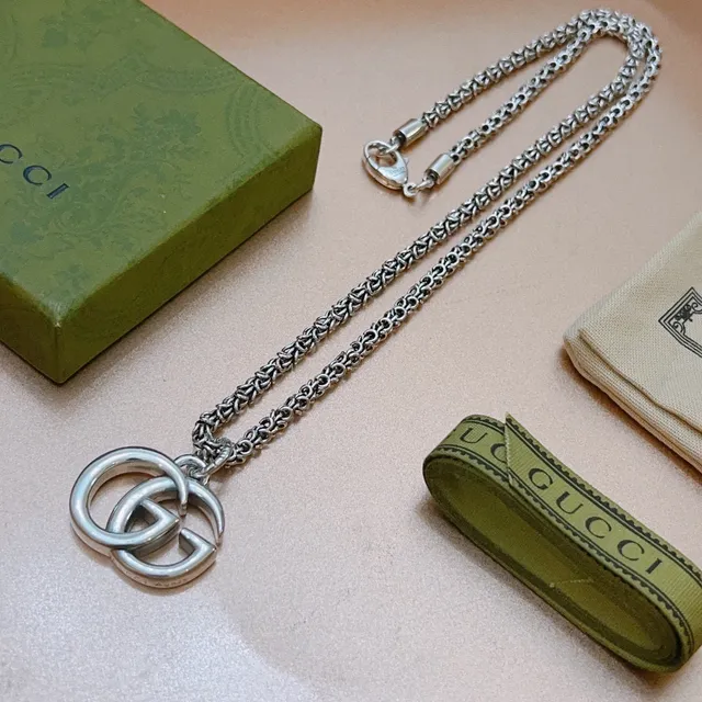 Gucci GG Marmont Interlocking Double G Silver-Tone Necklace 5