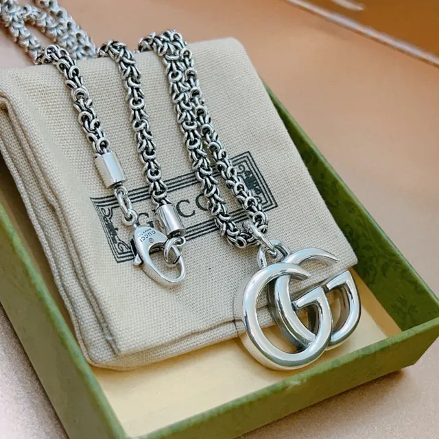 Gucci GG Marmont Interlocking Double G Silver-Tone Necklace 9