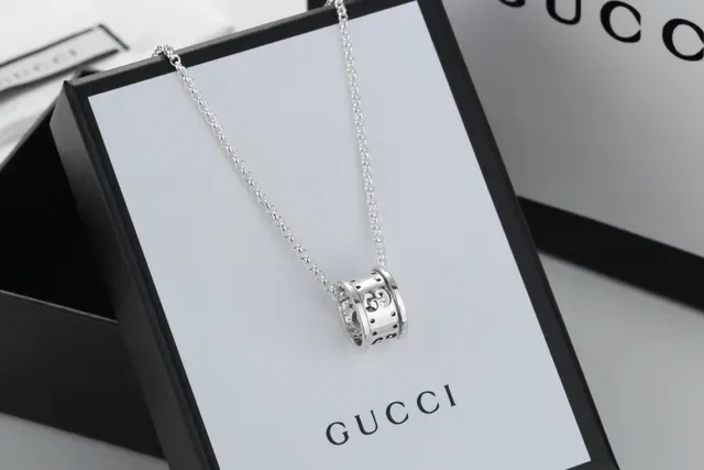 Gucci GG Marmont Interlocking G Cylindrical Pendant Necklace 2