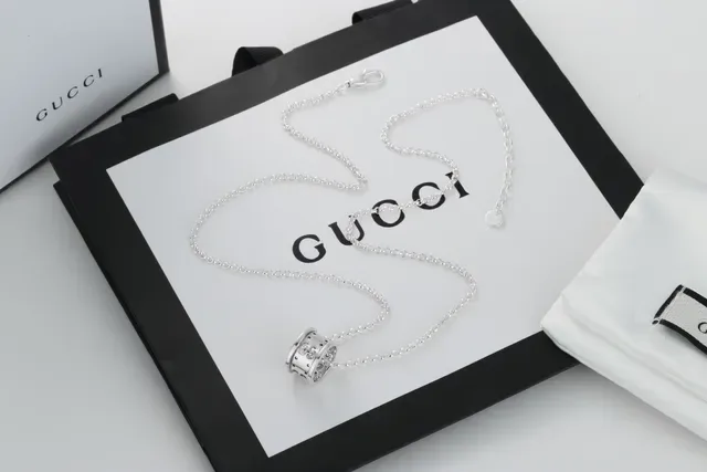 Gucci GG Marmont Interlocking G Cylindrical Pendant Necklace 3