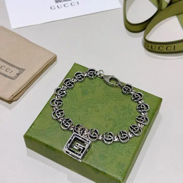 Gucci GG Marmont Interlocking G-Link Silver and Black Enamel Bracelet 6
