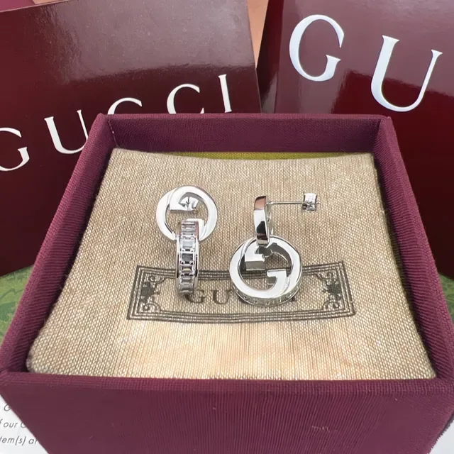 Gucci GG Marmont Interlocking G Pavé أقراط حلقان 3