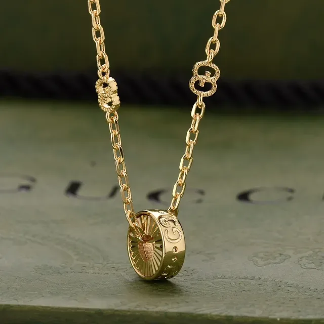 Gucci GG Marmont Interlocking G Pendant Necklace 2
