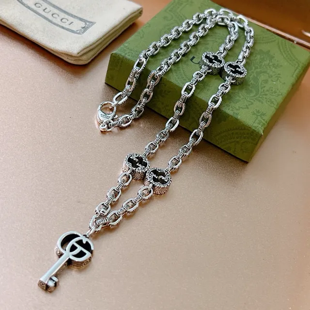 Gucci GG Marmont Key Pendant Silver-Tone Chain Necklace 6
