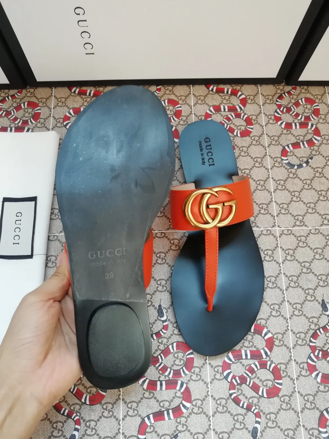 Gucci GG Marmont Orange Bleu Interlocking Hardware Bride Large en Cuir Sandales Décontractées 5