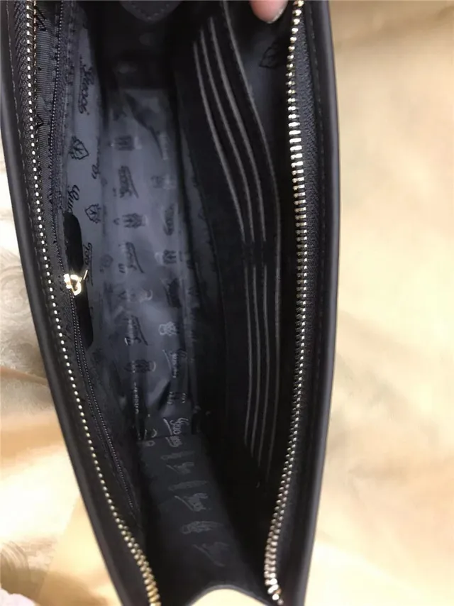 Gucci GG Marmont Clutch Envelope Negro Acolchado 2