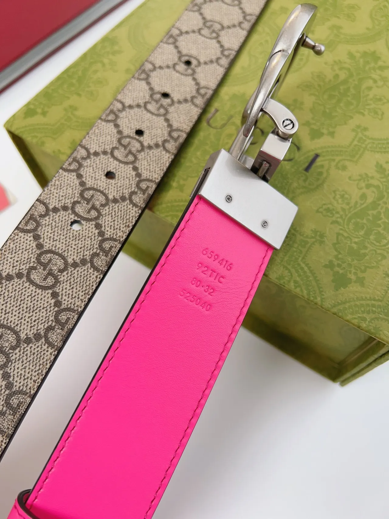 Gucci GG Marmont Reversible Pink and Beige Leather Belt 4