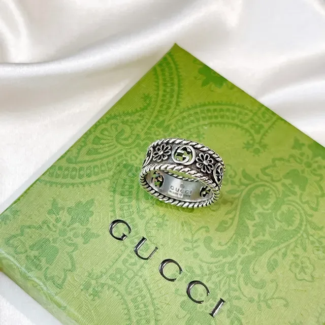 Gucci GG Marmont Silver Black Rope-Edge Band Interlocking G Motifs Ring 2