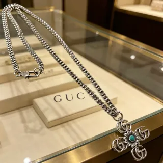 Gucci GG Marmont Silver Blue Chunky Curb Chain Cross Pendant Necklace