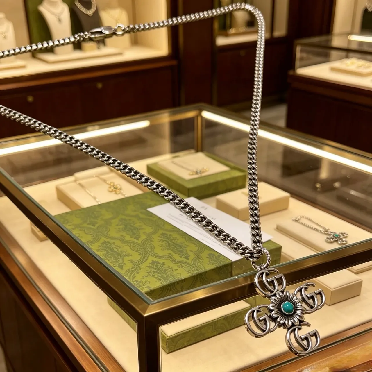 Gucci GG Marmont Silver Blue Chunky Curb Chain Cross Pendant Necklace 6