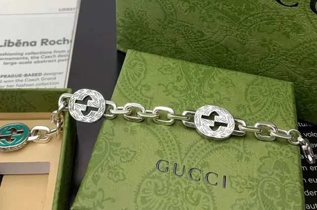 Gucci GG Marmont Silver Blue Chunky Link Chain Enamel Medallions Bracelet 3