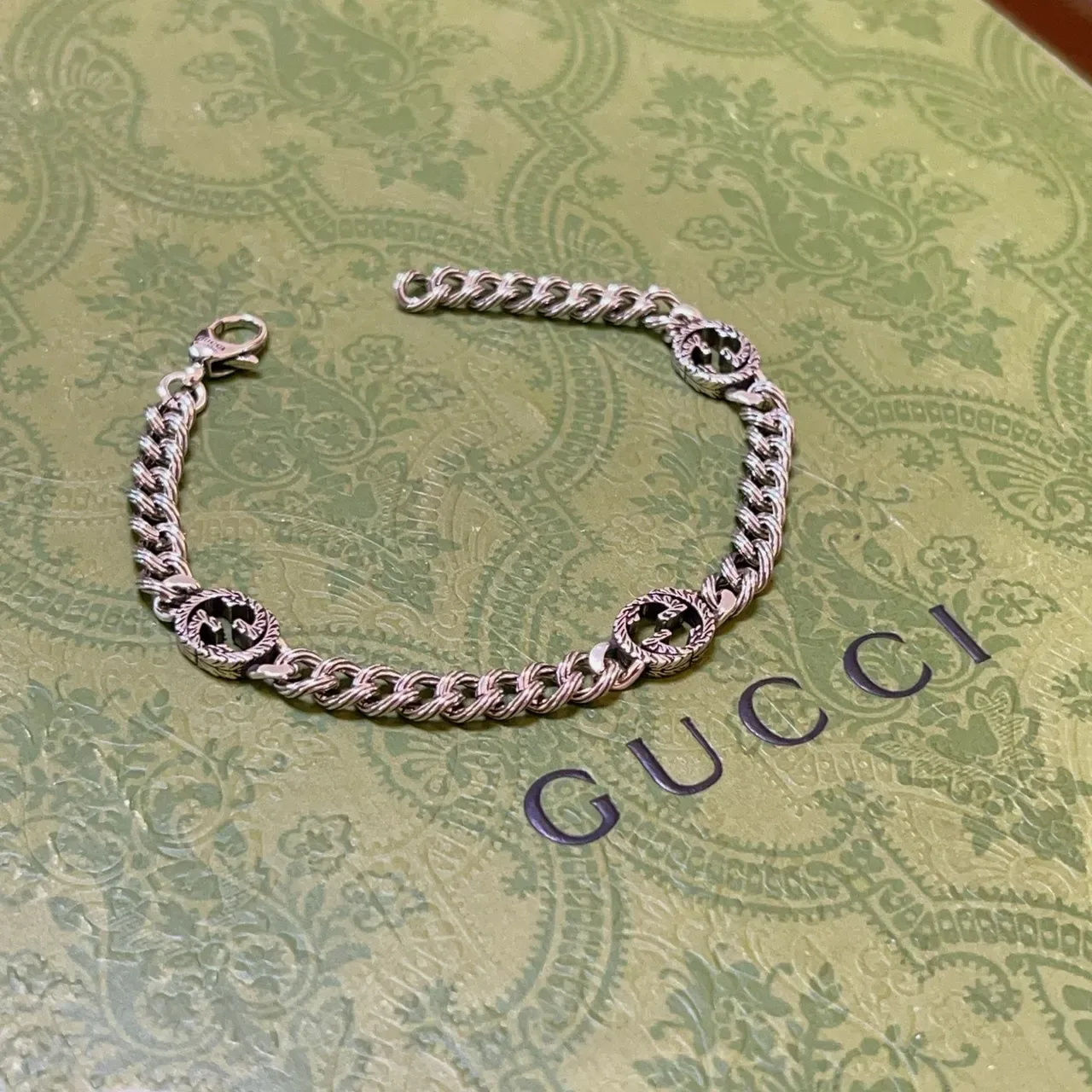 Gucci GG Marmont Pulsera Cadena Curb Trenzada en Plata con Medallones Interconectados de G 3