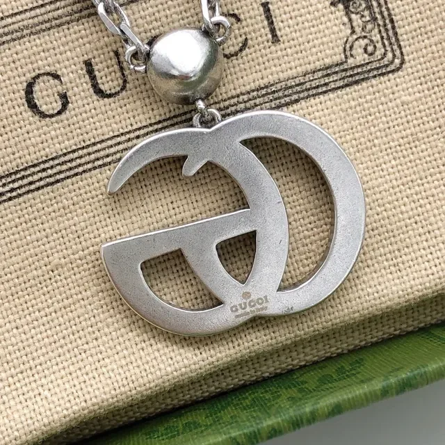 Gucci GG Marmont Turquoise Stone Silver-Tone Chain Necklace 3