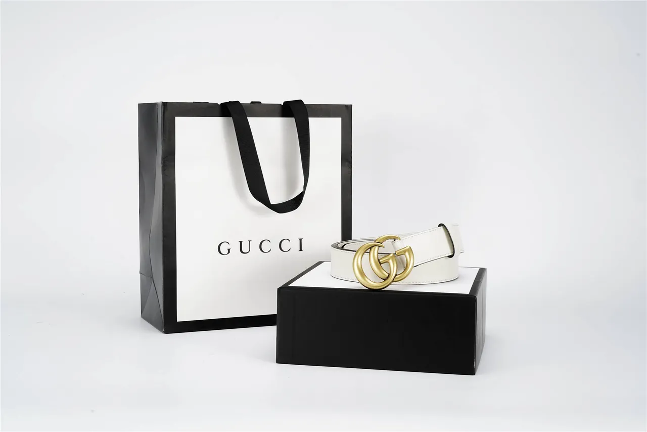 Gucci GG Marmont White Gold Interlocking G Buckle Smooth Leather Belt 5