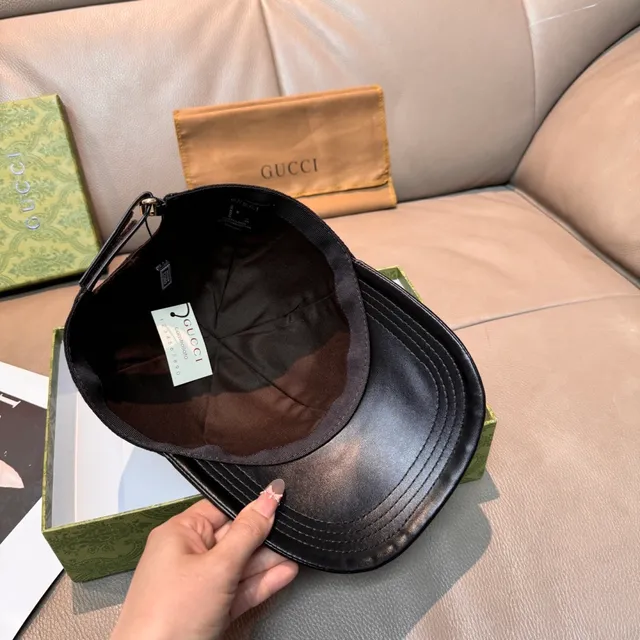 Casquette de baseball Gucci GG Monogram noire avec monogramme Jacquard au sommet, bord lisse en cuir synthétique 5