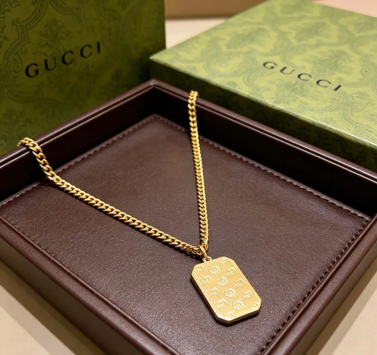 Gucci Gold Black Curb-Link Chain Rectangular Monogrammed Pendant Necklace 2