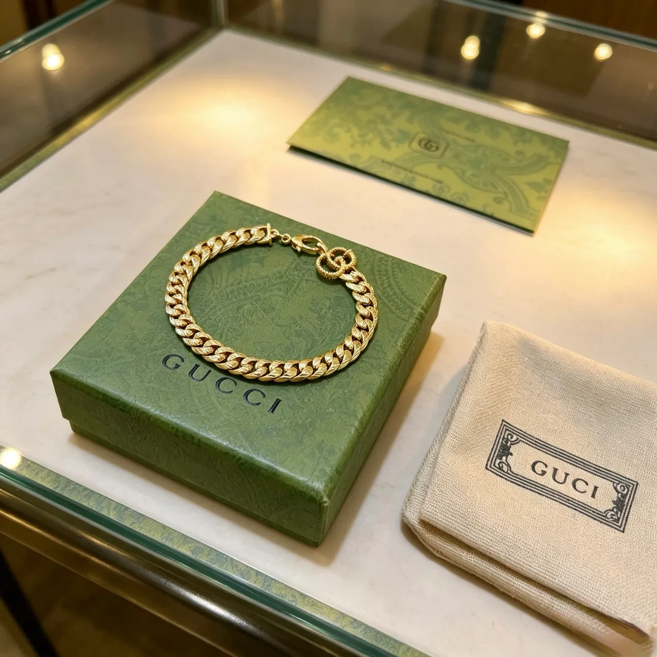 Gucci Gold Curb-Link Chain Bracelet 7