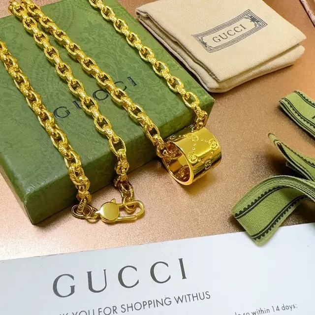 Gucci Gold Rope-Link Chain Cylindrical GG-Embossed Pendant Necklace 9