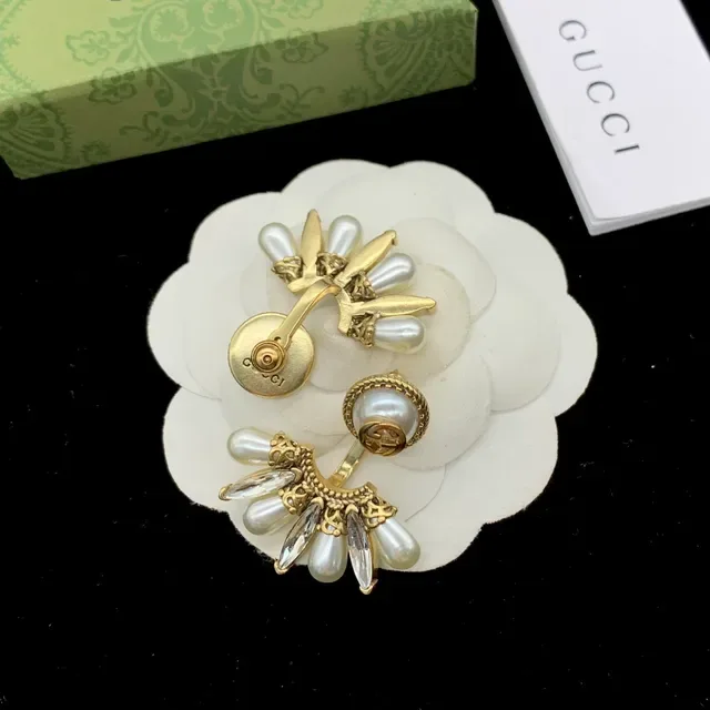 Gucci Gold-Tone Pearl and Crystal Fan Drop Earrings 3