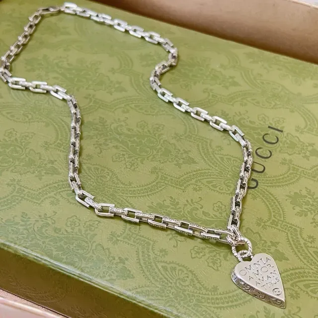 Gucci Heart فضة أخضر سلسلة ثقيلة منقوش interlocking G motifs قلادة 9