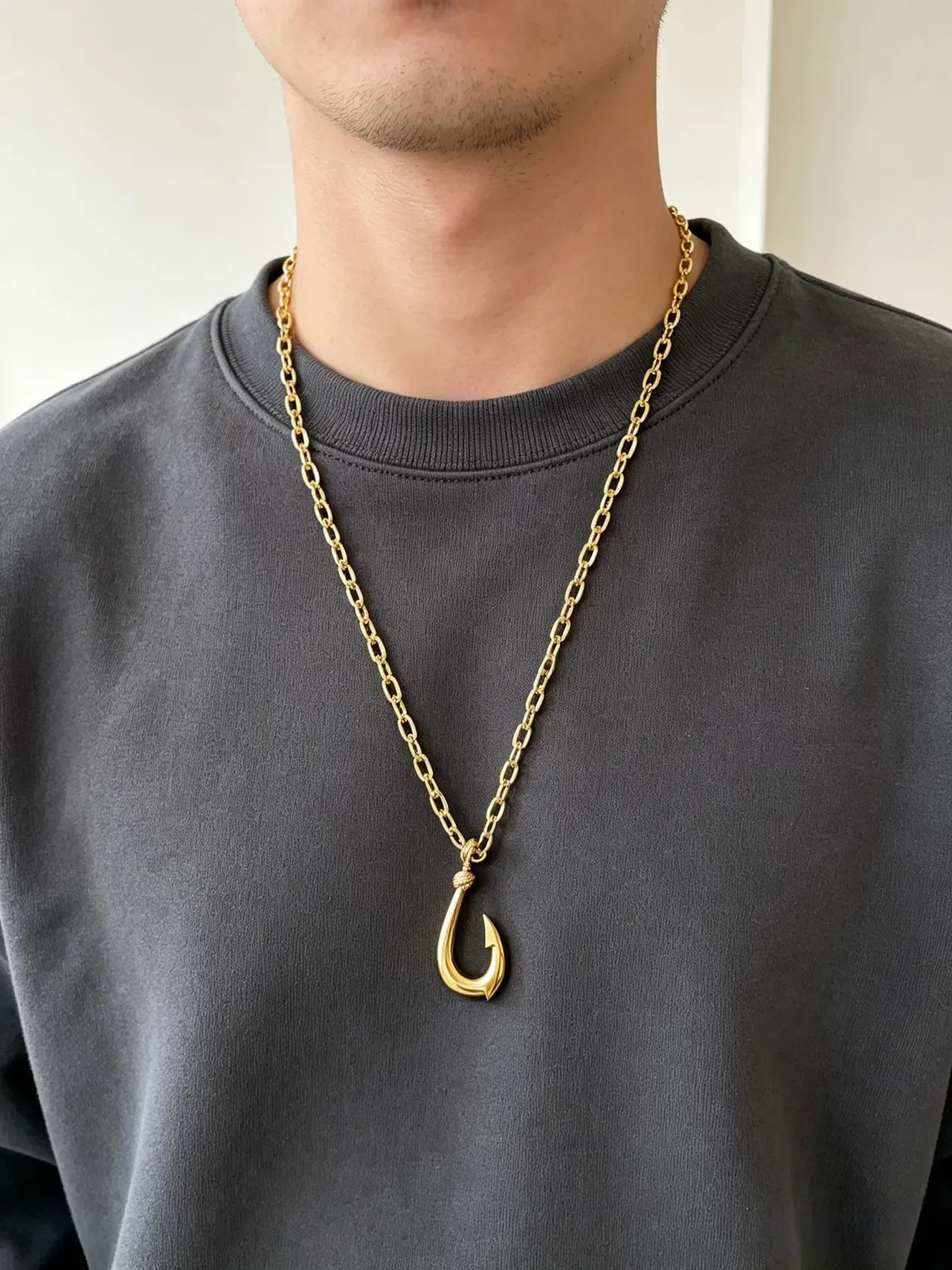Gucci Hook Pendant Gold-Tone Chain Necklace 3