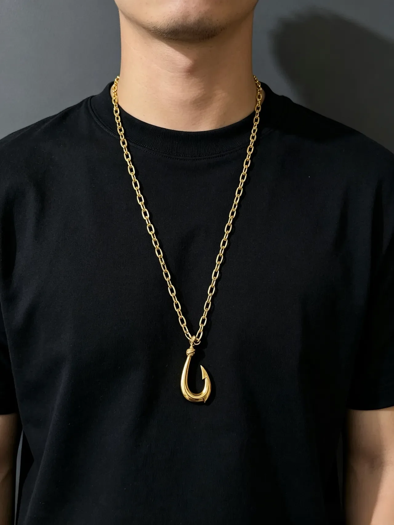 Gucci Hook Pendant Gold-Tone Chain Necklace 5