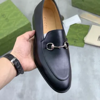 Gucci Horsebit 1955 黑色皮革乐福鞋