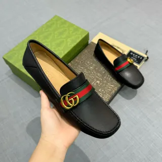 Gucci Horsebit 1955 काला चमड़ा Web Stripe लोफर्स