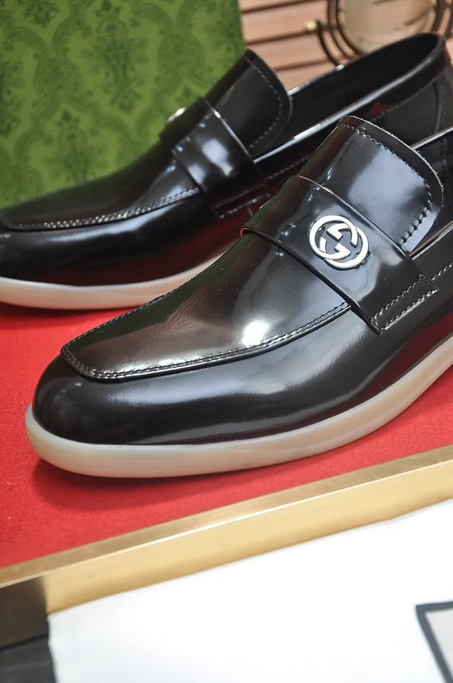 Gucci Horsebit 1955 Loafers en cuir verni noir 3