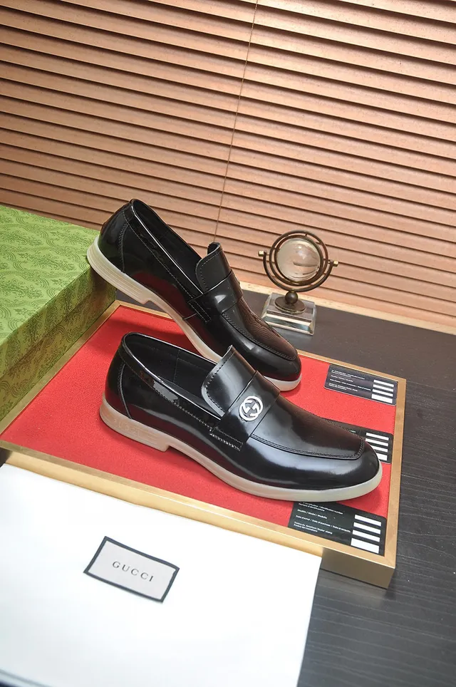 Gucci Horsebit 1955 Loafers en cuir verni noir 5