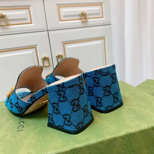 Gucci Horsebit 1955 নীল GG Monogram Canvas Gold Horsebit Mule কাজুয়াল স্যান্ডাল 3