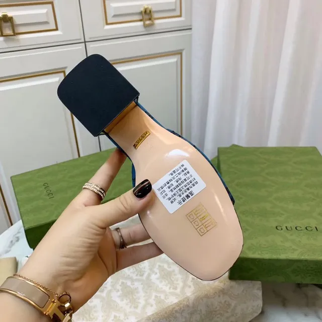 Gucci Horsebit 1955 নীল GG Monogram Canvas Gold Horsebit Mule কাজুয়াল স্যান্ডাল 6