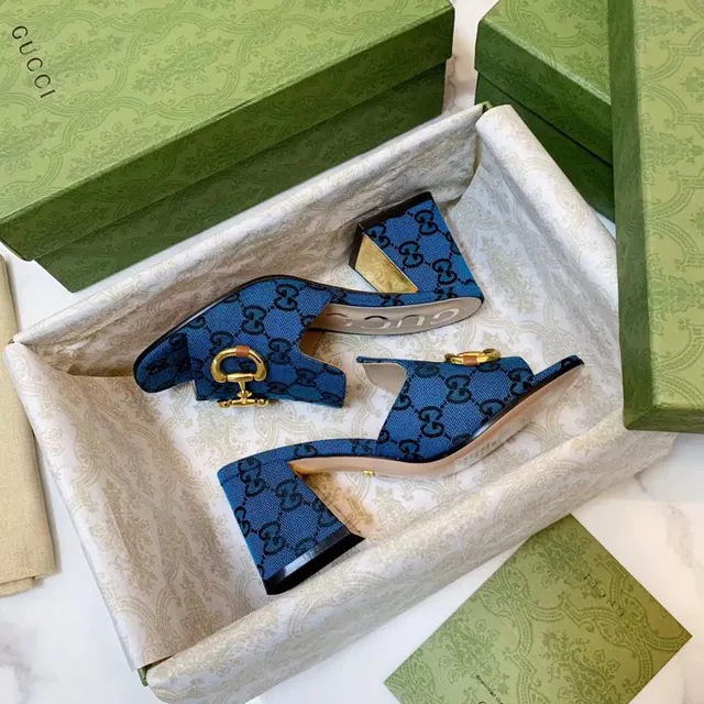 Gucci Horsebit 1955 নীল GG Monogram Canvas Gold Horsebit Mule কাজুয়াল স্যান্ডাল 7