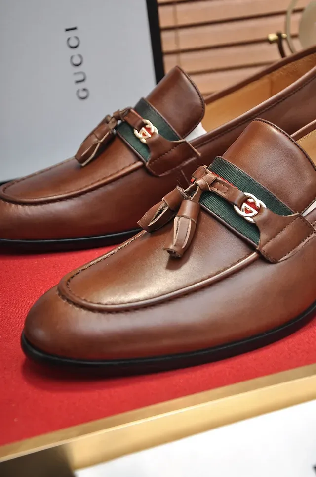 Gucci Horsebit 1955 Mocassins en cuir marron à franges 2