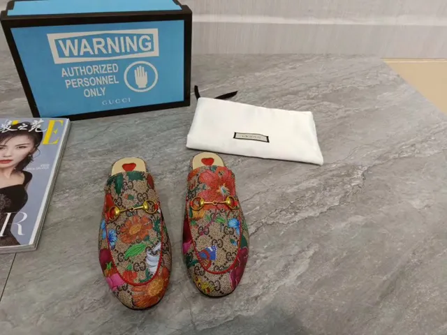 Gucci Horsebit 1955 Floral GG Toile avec bord rouge Mule Loafer 5