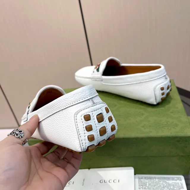Gucci Horsebit 1955 White Pebbled Leather Loafers 3