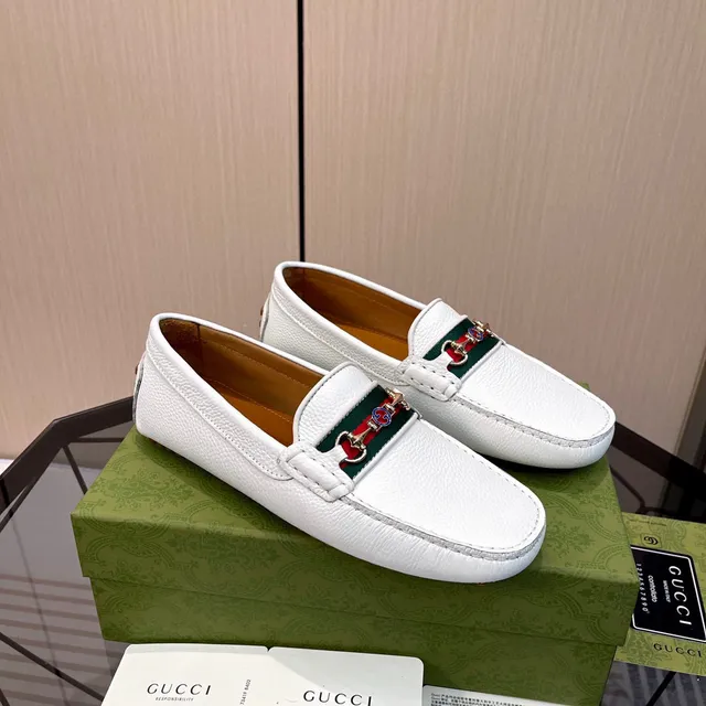 Gucci Horsebit 1955 White Pebbled Leather Loafers 9