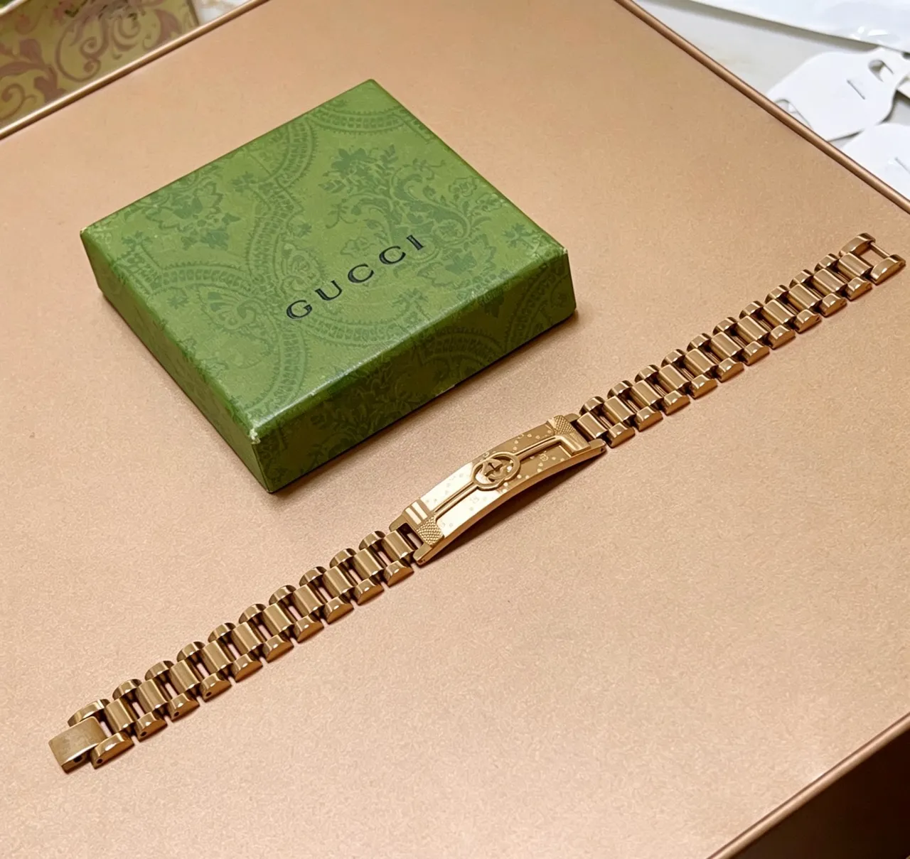 Gucci Interlocking G Gold-Tone Metal Bracelet 6