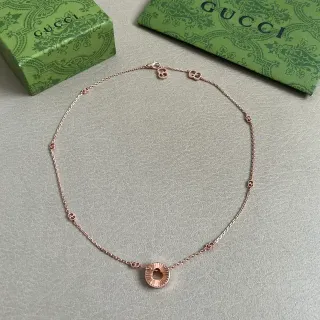قلادة Gucci Interlocking G Motif ذهب وردي