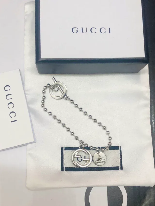 Gucci Interlocking G Silver Ball-Chain Toggle Clasp Bracelet 2