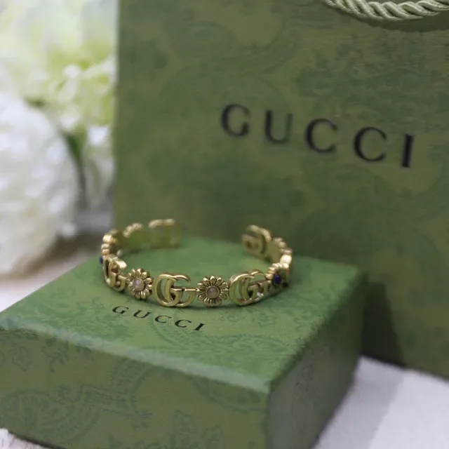 Gucci Interlocking GG Floral Motif Gold-Toned Ring 4
