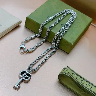 Gucci Key Pendant Silver Green Byzantine-Link Chain Necklace